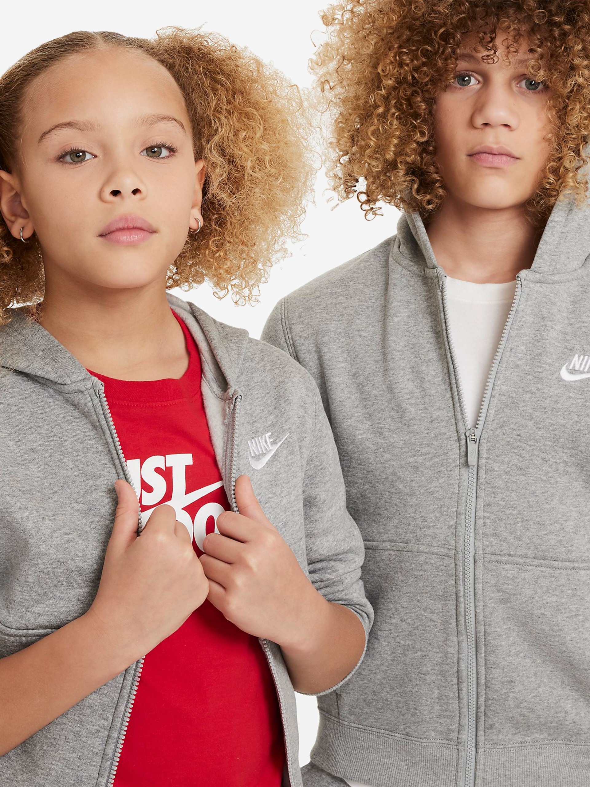 Nike sportswear club fleece junior hotsell